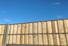 Altona Eastlap-and-cap-timber-fencing-3.jpg; ?>